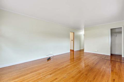 4622 Larch Ave, Glenview, IL 60025 photo 3