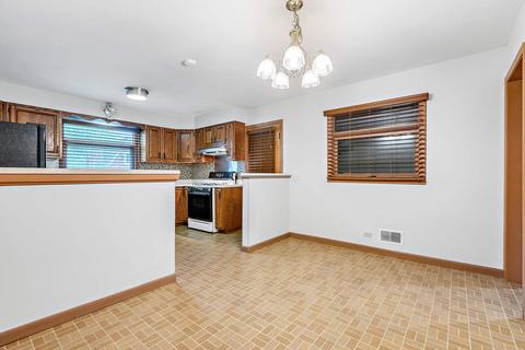 4622 Larch Ave, Glenview, IL 60025 photo 4