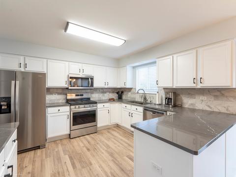 2995 Carlsbad Cir, Aurora, IL 60503 photo 16