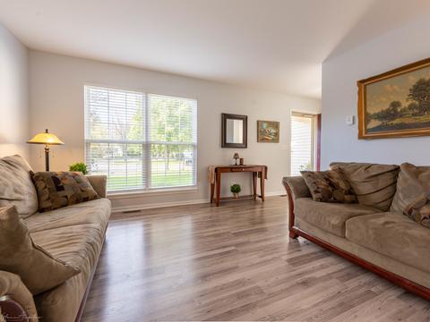 2995 Carlsbad Cir, Aurora, IL 60503 photo 9