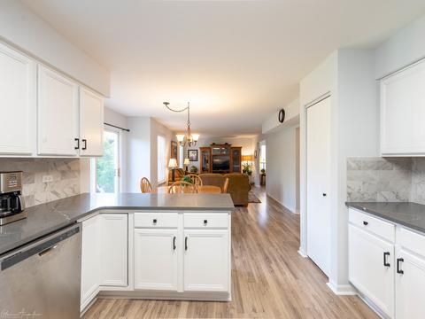 2995 Carlsbad Cir, Aurora, IL 60503 photo 15