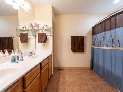 2995 Carlsbad Cir, Aurora, IL 60503 photo 23