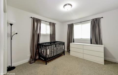 500 Paris Ln, Hoffman Estates, IL 60169 photo 14