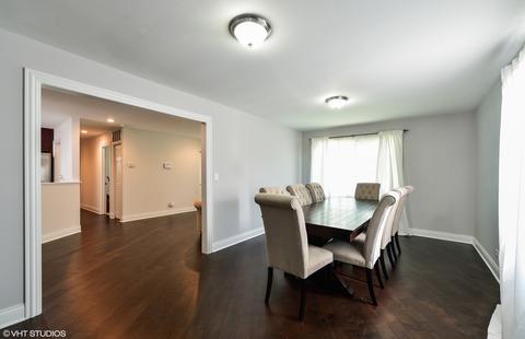 500 Paris Ln, Hoffman Estates, IL 60169 photo 3