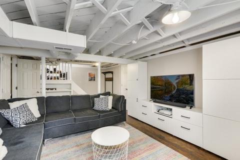 506 S Wheaton Ave, Wheaton, IL 60187 photo 27