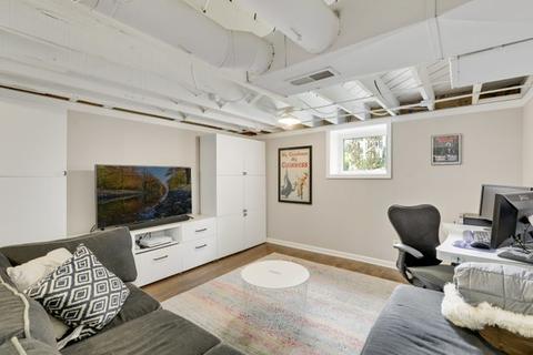 506 S Wheaton Ave, Wheaton, IL 60187 photo 26