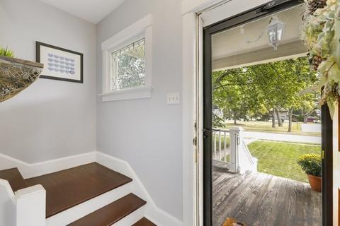 506 S Wheaton Ave, Wheaton, IL 60187 photo 4