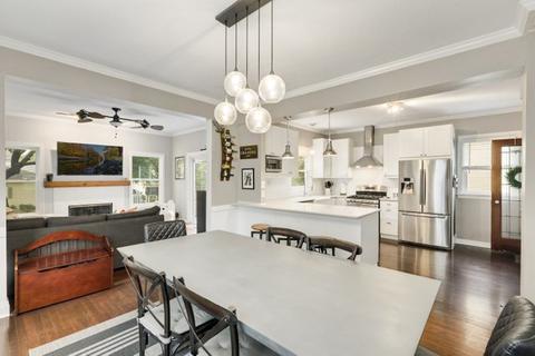 506 S Wheaton Ave, Wheaton, IL 60187 photo 8