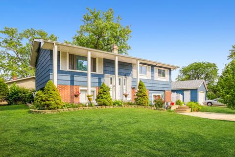 705 Audubon St, Hoffman Estates, IL 60169 photo 2