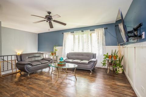 705 Audubon St, Hoffman Estates, IL 60169 photo 4