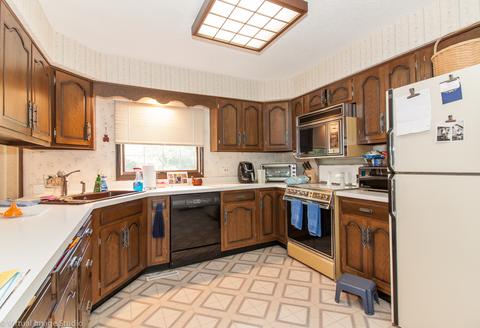 156 Oakmont Dr, Elgin, IL 60123 photo 7