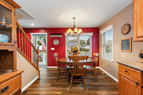 552 Edwards Ave, East Dundee, IL 60118 photo 10