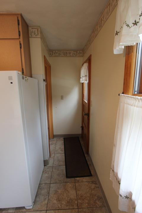 318 E 3rd St, Depue, IL 61322 photo 16