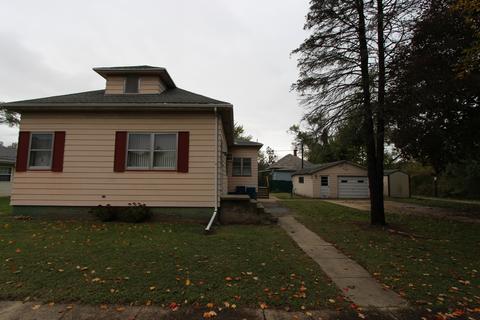 318 E 3rd St, Depue, IL 61322 photo 6