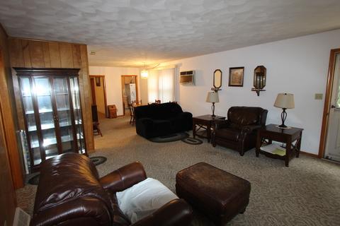 318 E 3rd St, Depue, IL 61322 photo 7