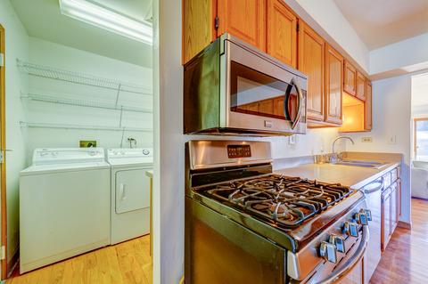 861 Groton Ln, Bartlett, IL 60103 photo 9