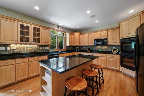 285 E Vallette St, Elmhurst, IL 60126 photo 12