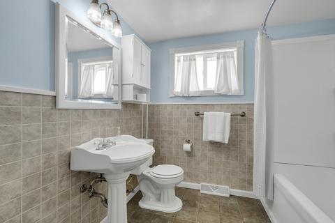 34 E Judith Ann Dr, Mount Prospect, IL 60056 photo 19