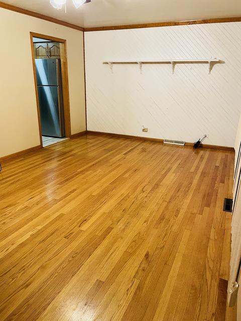 1187 Mohawk Dr, Elgin, IL 60120 photo 2