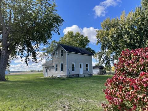 204 S 2nd St, Cornell, IL 61319 photo 1