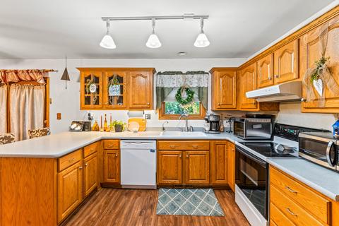 703 Nancy Ln, Mchenry, IL 60051 photo 11