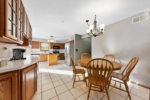 4518 Hedge Row Ct, Plainfield, IL 60586 photo 9