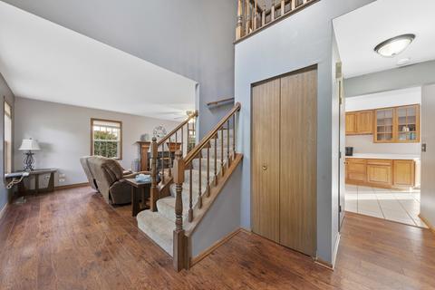 4518 Hedge Row Ct, Plainfield, IL 60586 photo 2