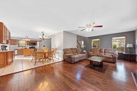 4518 Hedge Row Ct, Plainfield, IL 60586 photo 3