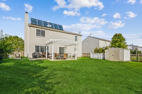 2051 Norwich Dr, Bartlett, IL 60103 photo 17