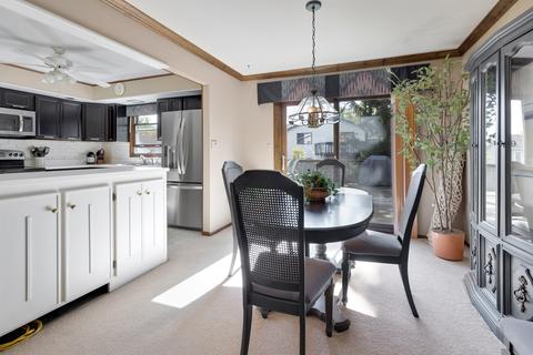 5107 Cambridge Dr, Mchenry, IL 60050 photo 10