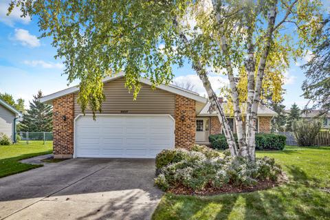 5107 Cambridge Dr, Mchenry, IL 60050 photo 2