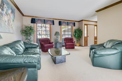 5107 Cambridge Dr, Mchenry, IL 60050 photo 13