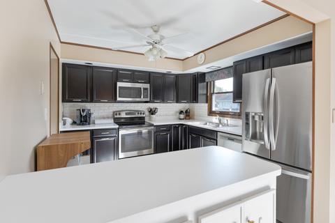5107 Cambridge Dr, Mchenry, IL 60050 photo 9