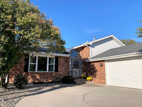 453 Pasadena Ave, Beecher, IL 60401 photo 2
