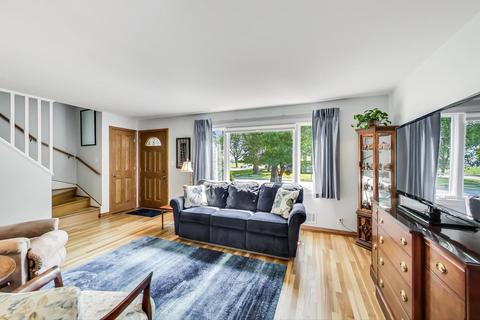 2122 E Craig Dr, Des Plaines, IL 60018 photo 6