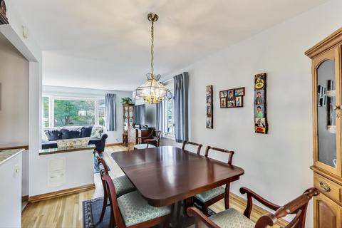 2122 E Craig Dr, Des Plaines, IL 60018 photo 9