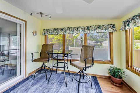 2122 E Craig Dr, Des Plaines, IL 60018 photo 14