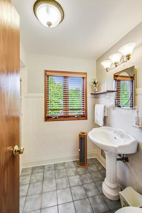 2122 E Craig Dr, Des Plaines, IL 60018 photo 29