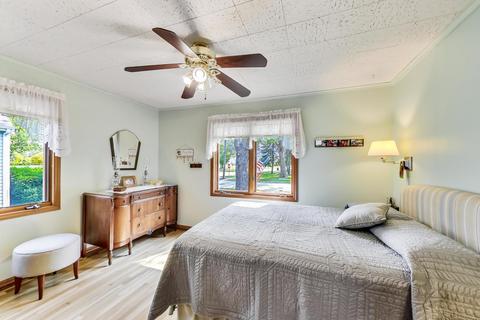 2122 E Craig Dr, Des Plaines, IL 60018 photo 16