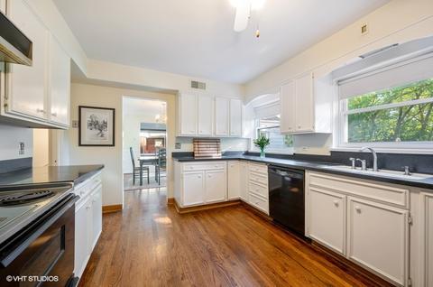 357 Downing Rd, Riverside, IL 60546 photo 8