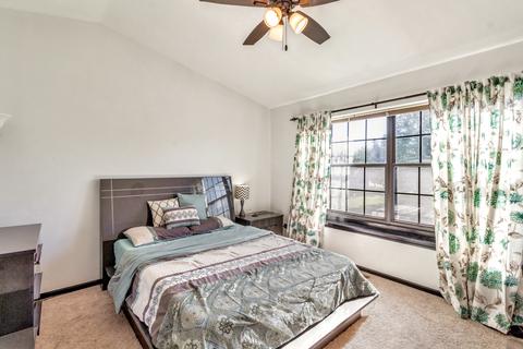 4543 Olmstead Dr, Hoffman Estates, IL 60192 photo 12