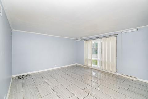 617 Maple Ct, Mount Prospect, IL 60056 photo 3