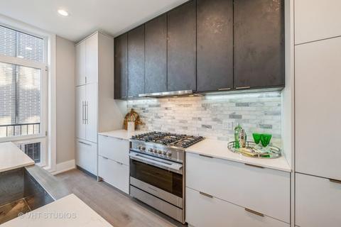 1017 E 62nd St, Chicago, IL 60637 photo 6