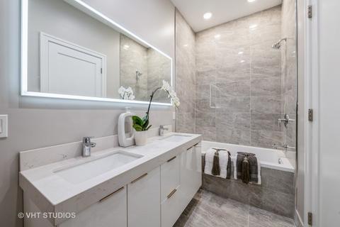 1017 E 62nd St, Chicago, IL 60637 photo 12