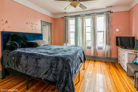 2867 E 77th St, Chicago, IL 60649 photo 8