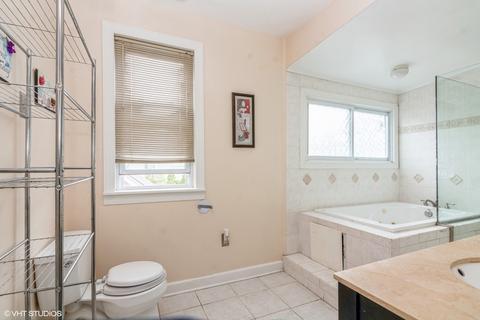 2867 E 77th St, Chicago, IL 60649 photo 11