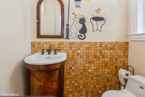 2867 E 77th St, Chicago, IL 60649 photo 7