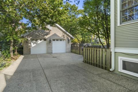 667 Bluff St, Glencoe, IL 60022 photo 34