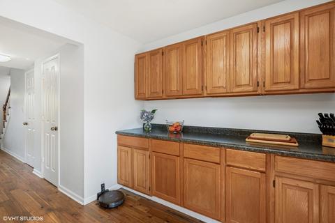 2091 Danbury Pl, Hoffman Estates, IL 60169 photo 8