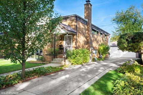 148 E Quincy St, Riverside, IL 60546 photo 2